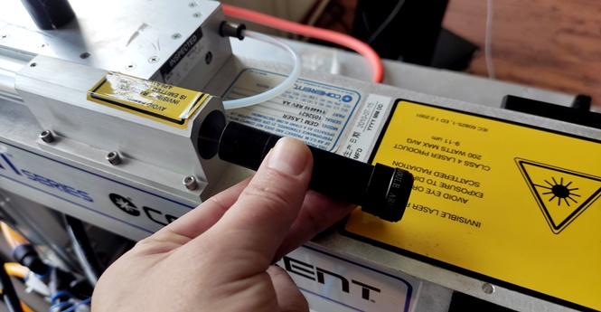 Wskaźnik laserowy ze światłem widzialnym — czerwonym Wskaźnik laserowy ze światłem widzialnym — czerwonym